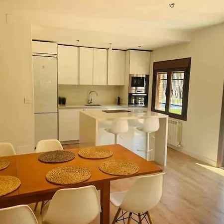 Entrepinos Villa *